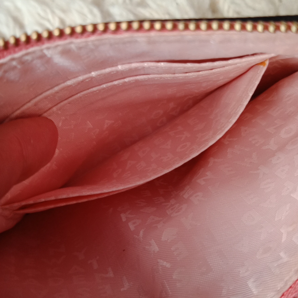 Kate Spade wristlet - Picture 11 of 16